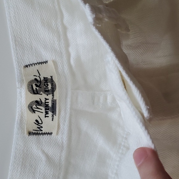 NWT Free People Loving Good Vibrations Spring White Denim Shorts - Picture 11 of 13